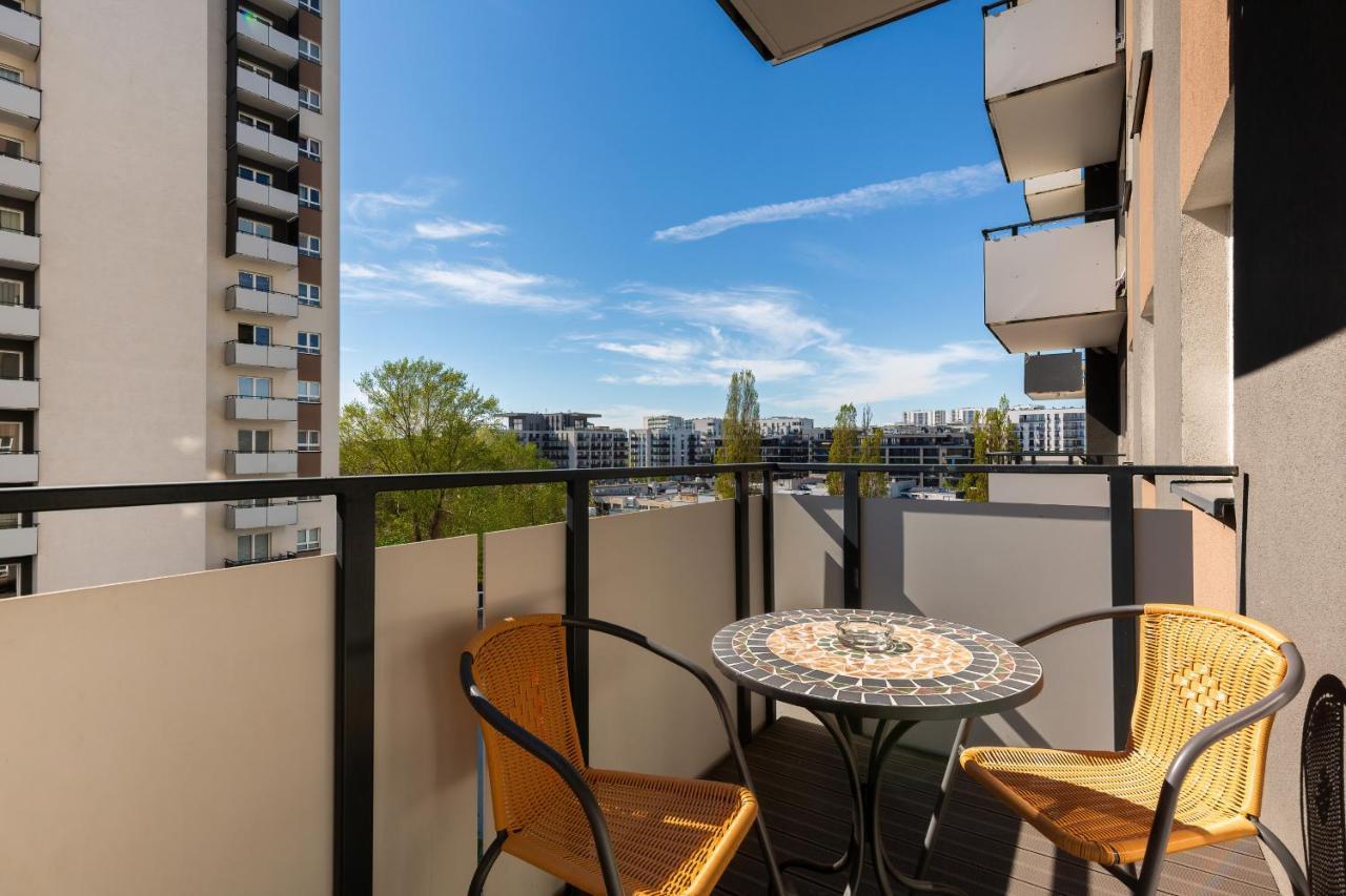 Apartments Parks Of Warsaw By Noclegi Renters المظهر الخارجي الصورة