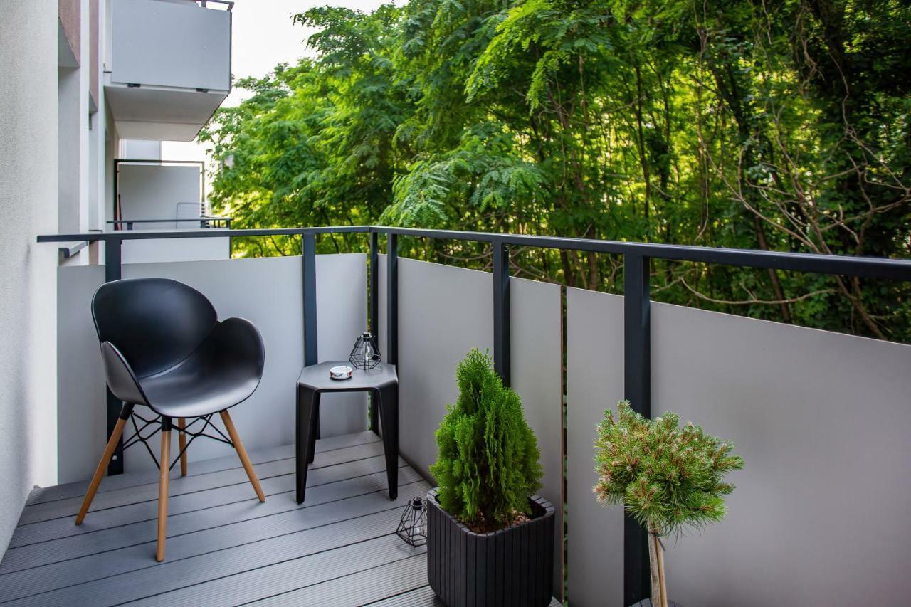 Apartments Parks Of Warsaw By Noclegi Renters المظهر الخارجي الصورة