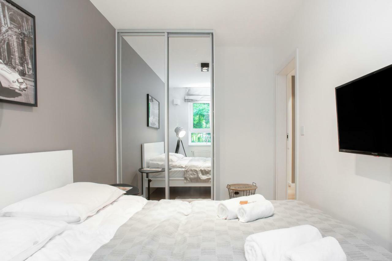 Apartments Parks Of Warsaw By Noclegi Renters المظهر الخارجي الصورة